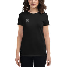 Load image into Gallery viewer, Women's short sleeve t-shirt signature logo