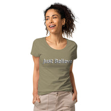 Cargue la imagen en el visor de la galería,Women’s basic organic t-shirt
