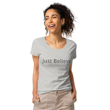 Cargue la imagen en el visor de la galería,Women’s basic organic t-shirt
